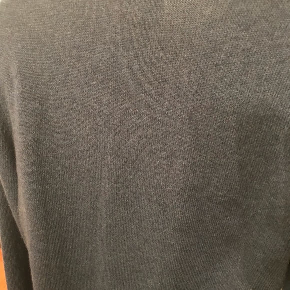 M Lg 💯 Cashmere sweater in good condition. - Picture 4 of 4